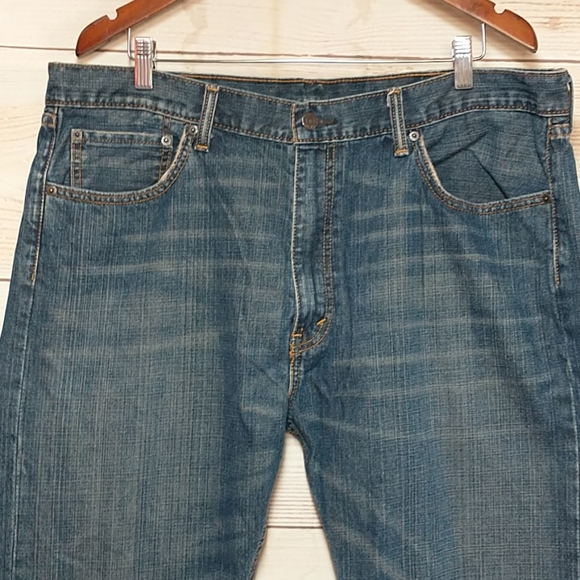 Levi's 505 Men's Relaxed Straight Jeans Size 40X30 - Picture 3 of 10